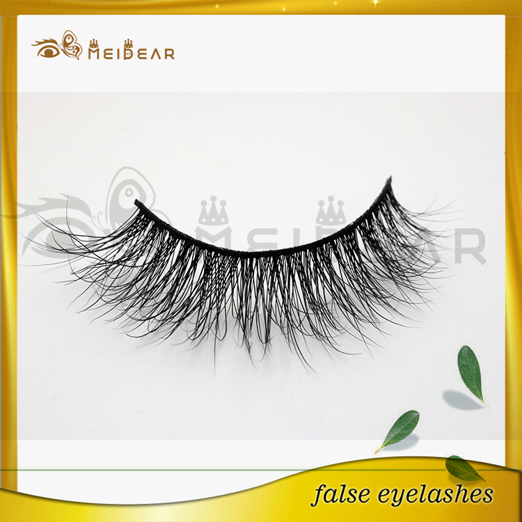 Natural looking eyelashes 3d mink lashes in custom package 